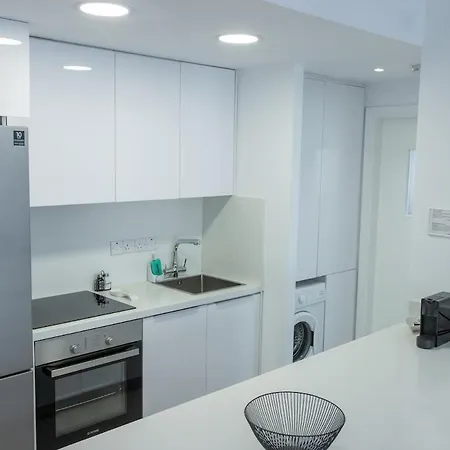 Stylish Modern Center Apartment Nicosia