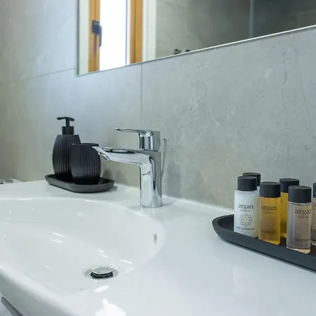 Apartment Stylish Modern Center Nicosia