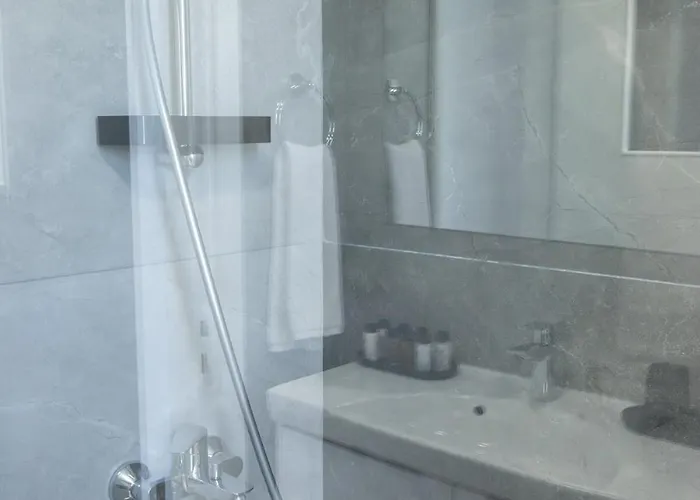 Stylish Modern Center * Nikósie